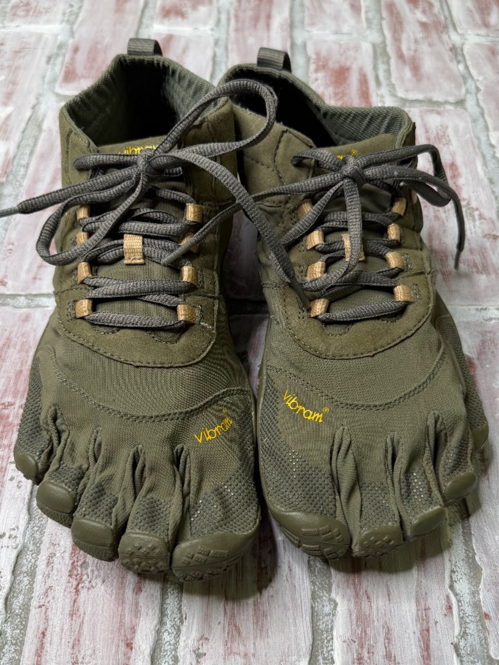 Vibram Mens 12 Five Finger Megagrip Military Green Hiking V-Trek Shoes